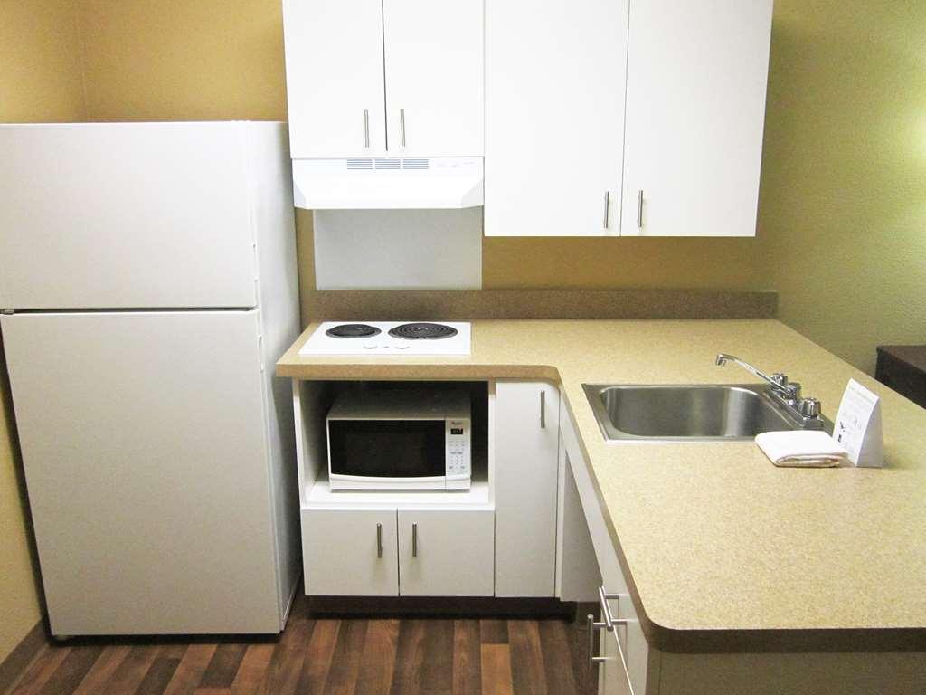 Extended Stay America Select Suites - Detroit - Roseville Pokoj fotografie